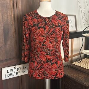 JM Collection, Red/Black/Gold Poinsettia print long sleeve stretchy shirt, sz S